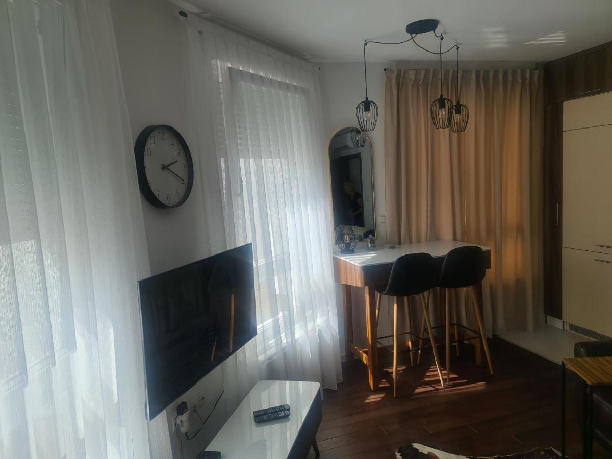 Tuzla Trg - Tuzla Square Apartment Luaran gambar