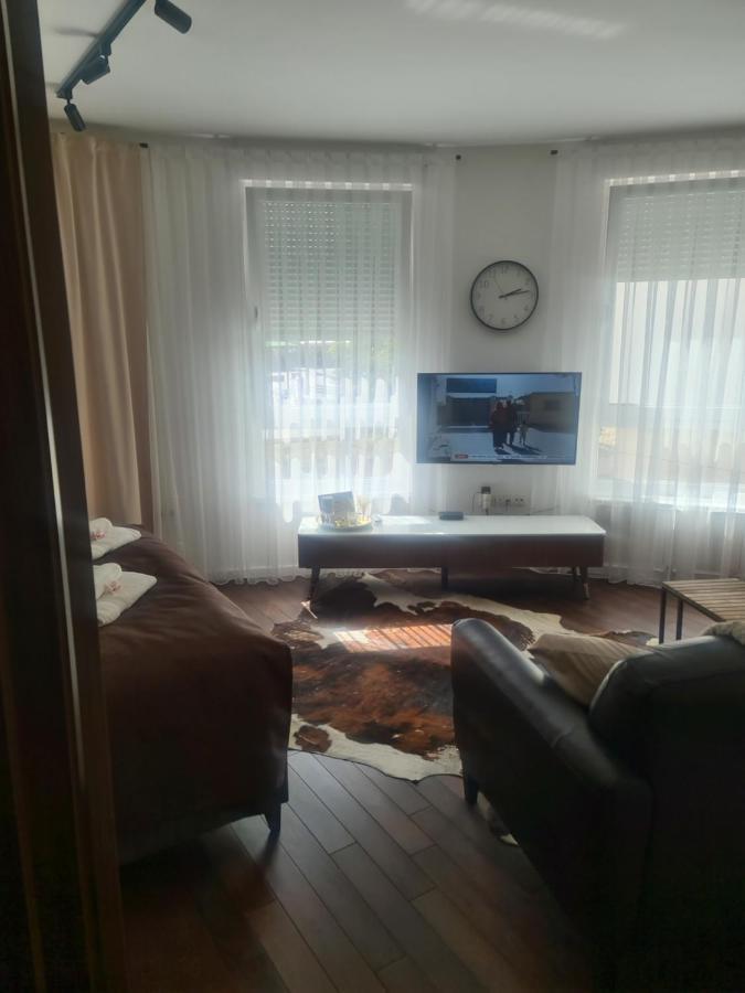 Tuzla Trg - Tuzla Square Apartment Luaran gambar